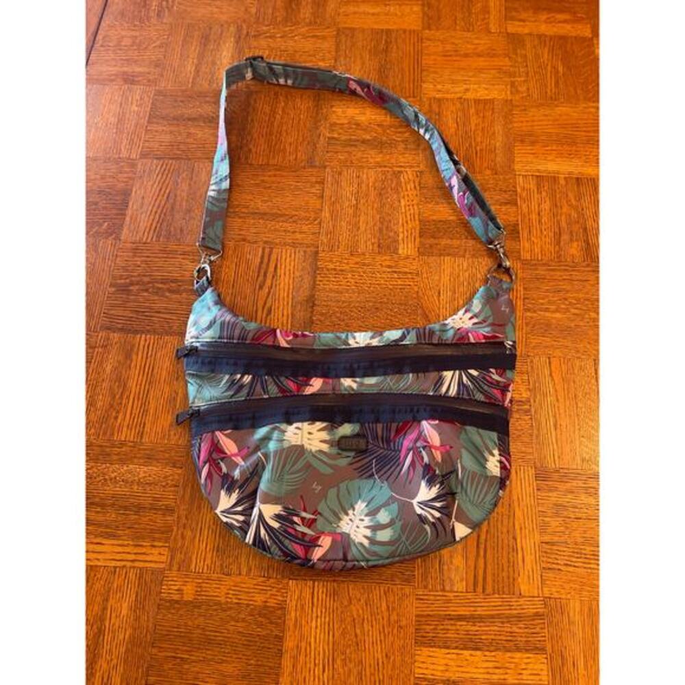 LUG HIPPY BOTANICAL CROSSBODY BAG